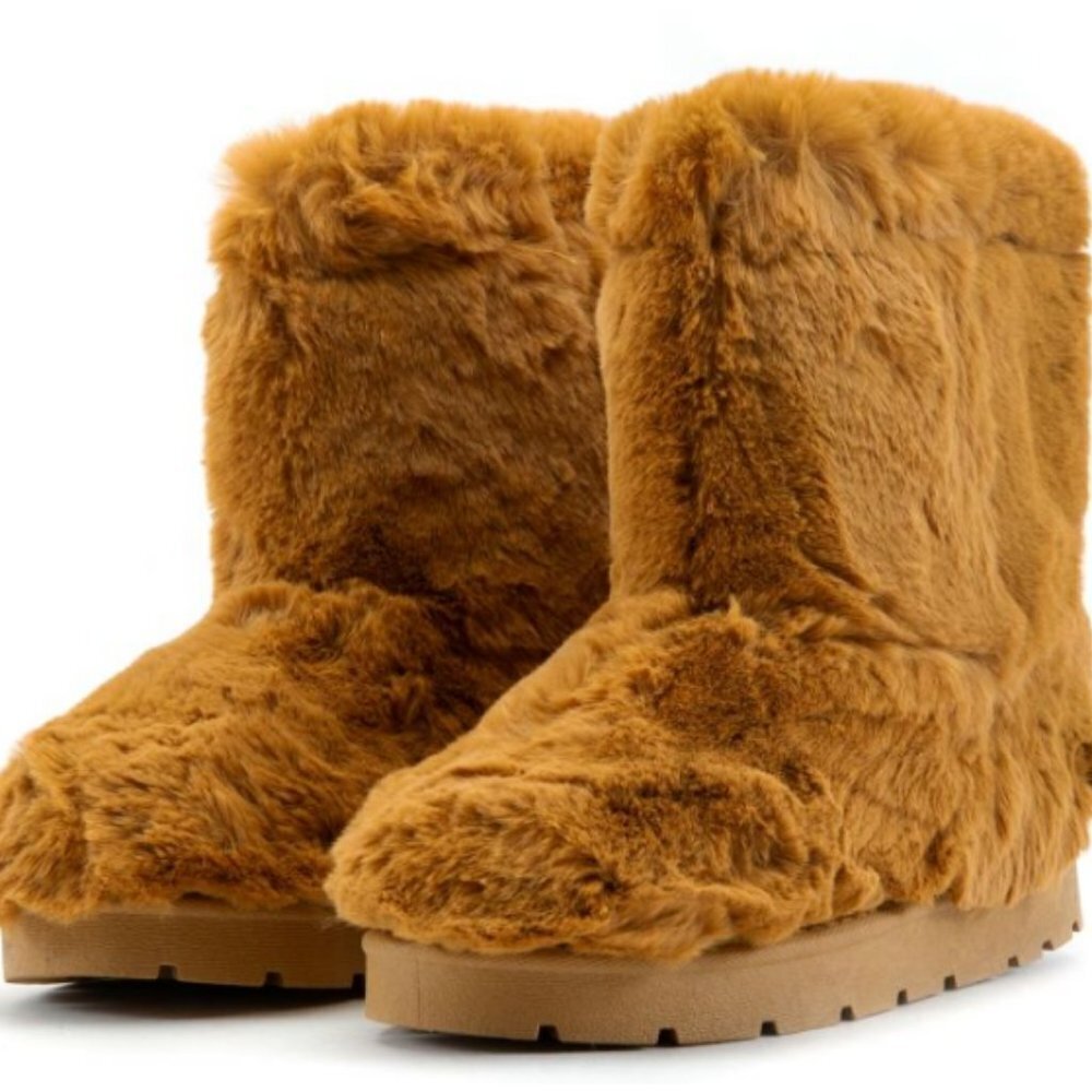 - FROZEN-26 FUR BOOTS